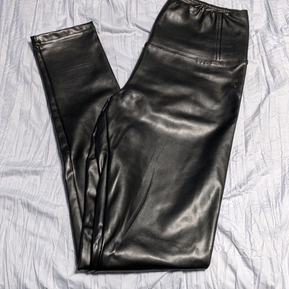 Faux leather leggings
